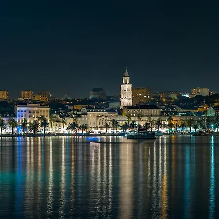 Mia * Podstrana